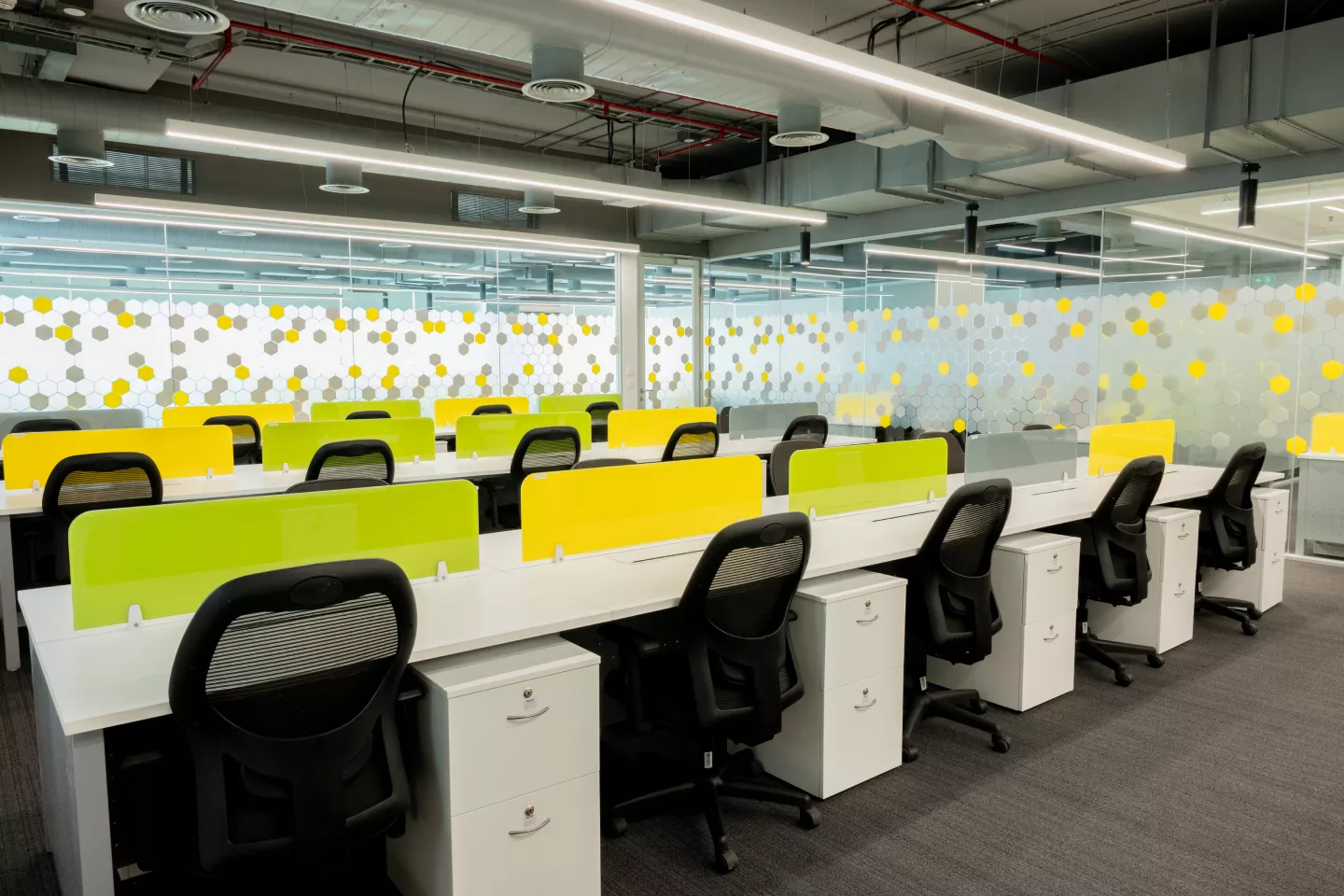 Coworking vs Traditional Offices