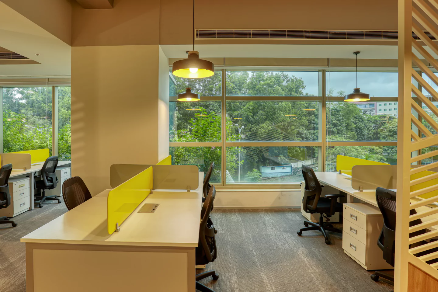 4 reasons why co-working space is a cost-effective option for you
