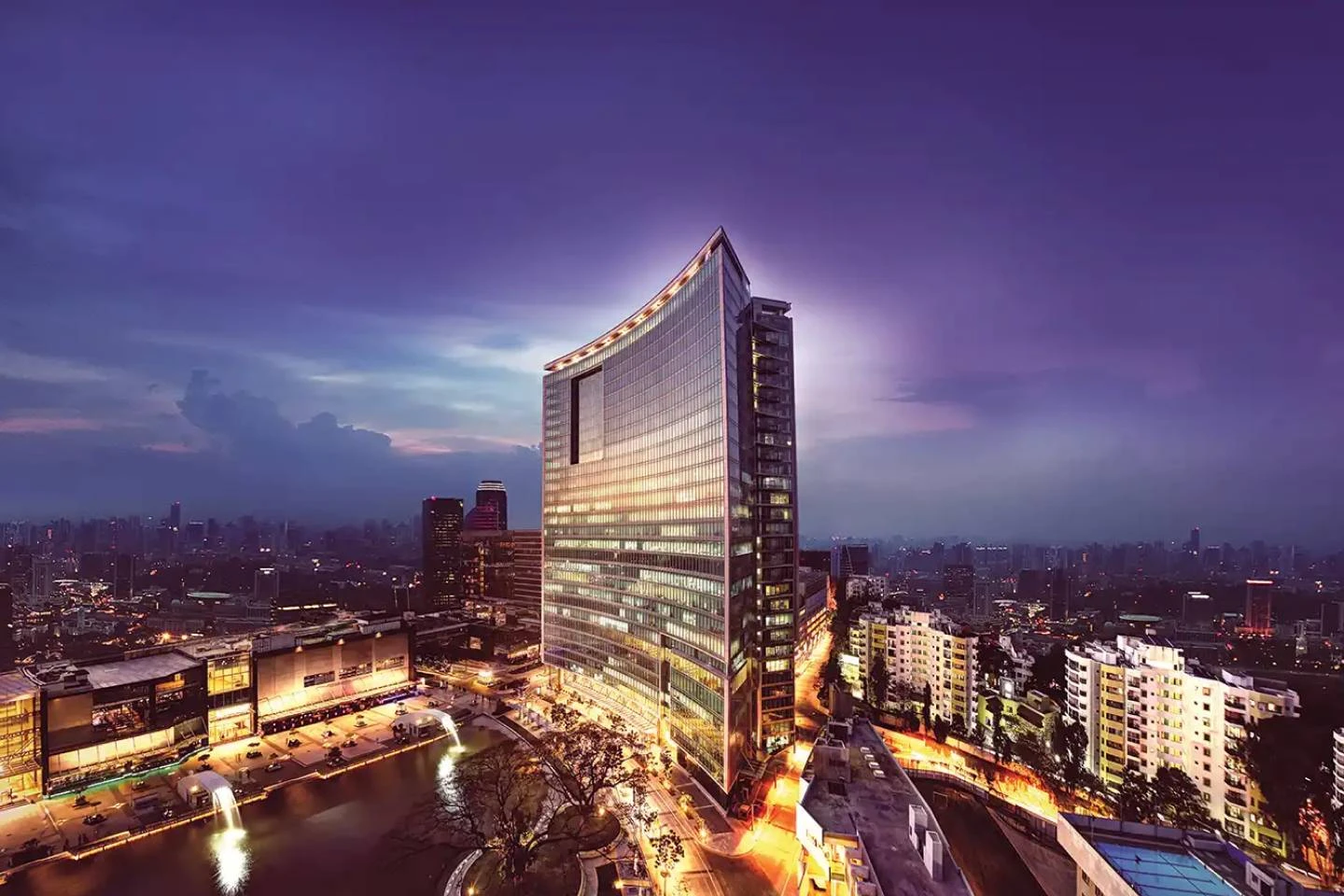 Work Where Global Business Connects: Inside BuzzWorks at World Trade Center Bengaluru