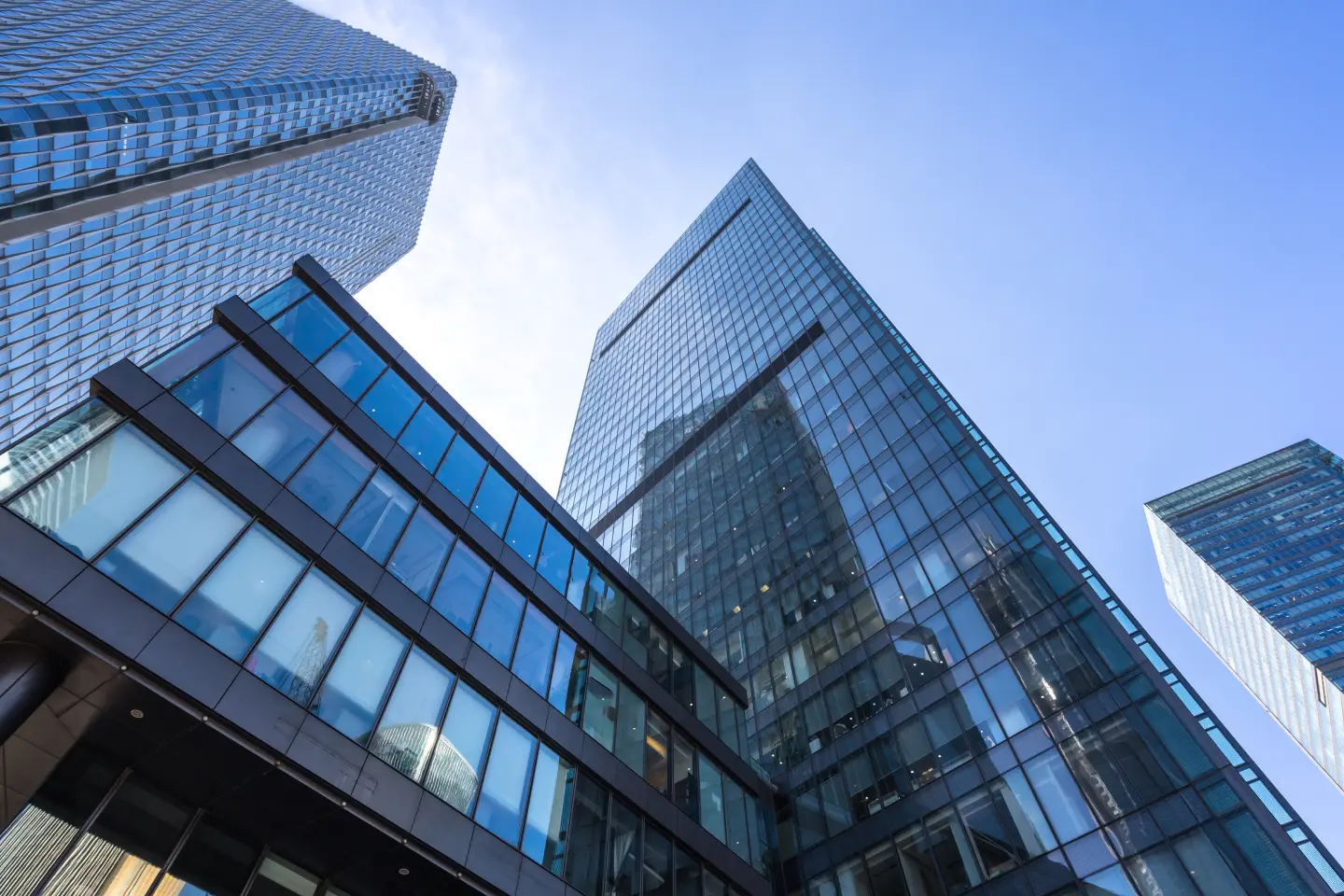 Why Global Companies Prefer Managed Office Setups Within Large Office Towers
